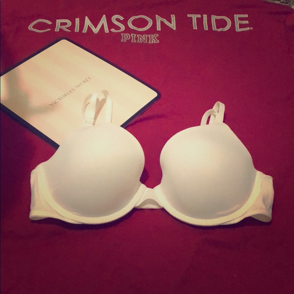 Pink Victoria’s Secret bra